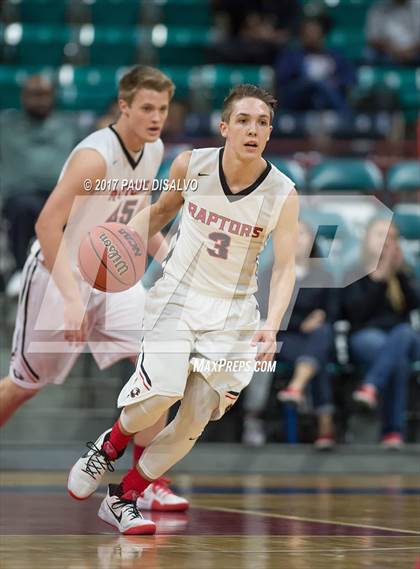 Thumbnail 1 in Eaglecrest vs. Denver East (CHSAA 5A Great 8) photogallery.
