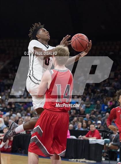 Thumbnail 2 in Eaglecrest vs. Denver East (CHSAA 5A Great 8) photogallery.