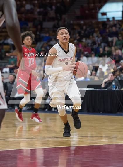 Thumbnail 2 in Eaglecrest vs. Denver East (CHSAA 5A Great 8) photogallery.