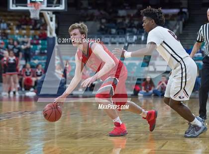 Thumbnail 3 in Eaglecrest vs. Denver East (CHSAA 5A Great 8) photogallery.