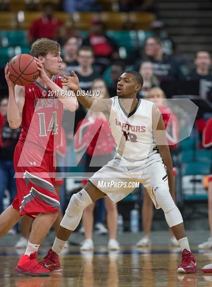 Thumbnail 3 in Eaglecrest vs. Denver East (CHSAA 5A Great 8) photogallery.