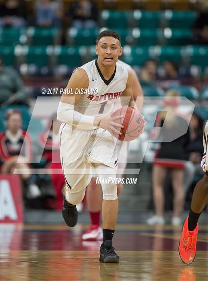 Thumbnail 1 in Eaglecrest vs. Denver East (CHSAA 5A Great 8) photogallery.