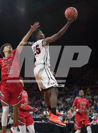 Thumbnail 3 in Eaglecrest vs. Denver East (CHSAA 5A Great 8) photogallery.