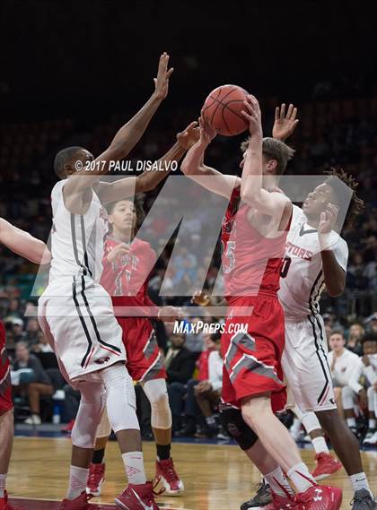 Thumbnail 2 in Eaglecrest vs. Denver East (CHSAA 5A Great 8) photogallery.