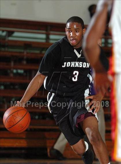 Thumbnail 3 in Johnson vs. De Anza (St. Hope Holiday Classic) photogallery.