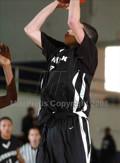 Thumbnail 1 in Johnson vs. De Anza (St. Hope Holiday Classic) photogallery.