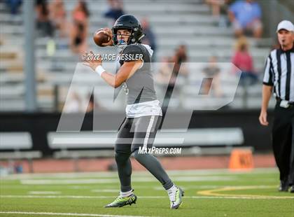 Thumbnail 3 in El Camino Real @ Calabasas photogallery.