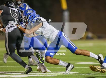 Thumbnail 1 in El Camino Real @ Calabasas photogallery.