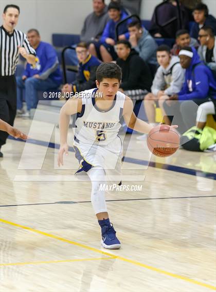Thumbnail 3 in Strathmore vs. Laton (Laton Tournament) photogallery.