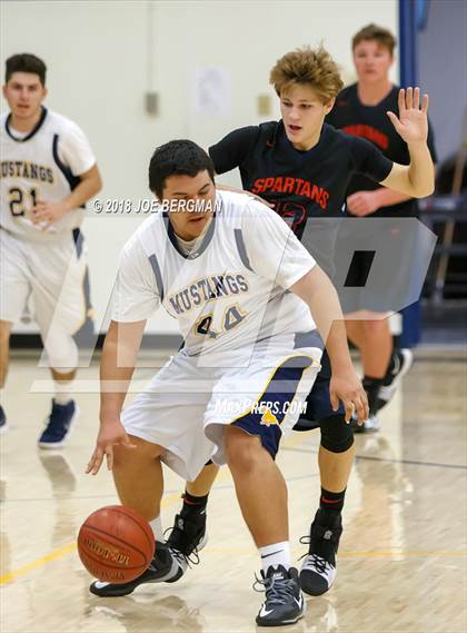 Thumbnail 2 in Strathmore vs. Laton (Laton Tournament) photogallery.