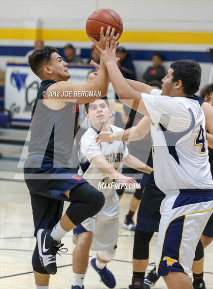 Thumbnail 2 in Strathmore vs. Laton (Laton Tournament) photogallery.