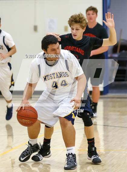 Thumbnail 3 in Strathmore vs. Laton (Laton Tournament) photogallery.