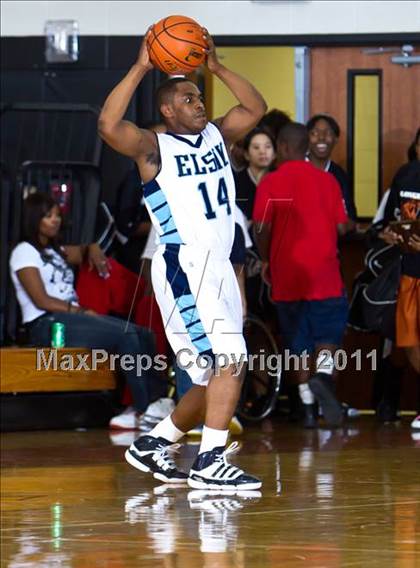 Thumbnail 2 in Alief Elsik vs San Antonio Madison (McDonald's Texas Invitational) photogallery.