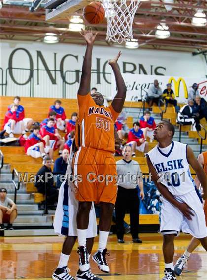 Thumbnail 2 in Alief Elsik vs San Antonio Madison (McDonald's Texas Invitational) photogallery.