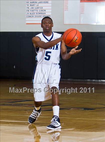 Thumbnail 3 in Alief Elsik vs San Antonio Madison (McDonald's Texas Invitational) photogallery.