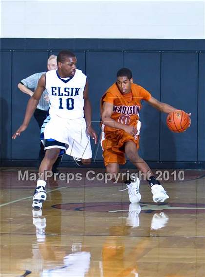 Thumbnail 3 in Alief Elsik vs San Antonio Madison (McDonald's Texas Invitational) photogallery.