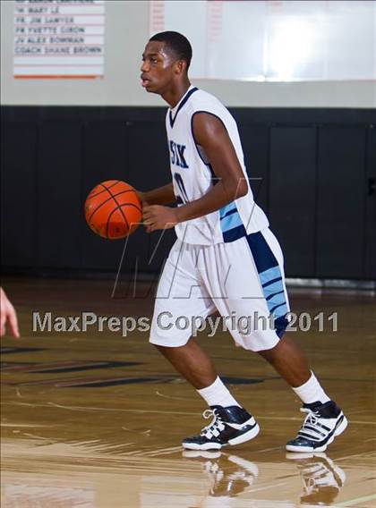 Thumbnail 3 in Alief Elsik vs San Antonio Madison (McDonald's Texas Invitational) photogallery.