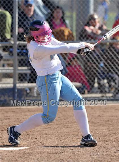 Thumbnail 2 in Oak Ridge vs. Reed (Victory Pre-Season Tournament) photogallery.
