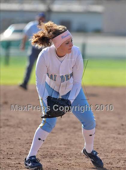 Thumbnail 2 in Oak Ridge vs. Reed (Victory Pre-Season Tournament) photogallery.
