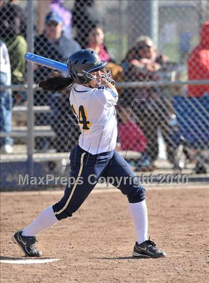 Thumbnail 2 in Oak Ridge vs. Reed (Victory Pre-Season Tournament) photogallery.