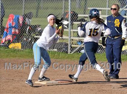 Thumbnail 1 in Oak Ridge vs. Reed (Victory Pre-Season Tournament) photogallery.