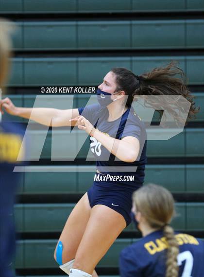 Thumbnail 1 in Clarkston vs. Mercy photogallery.