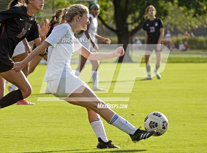 Thumbnail 2 in Georgetown Day @ Episcopal photogallery.