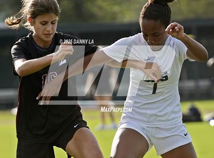 Thumbnail 2 in Georgetown Day @ Episcopal photogallery.
