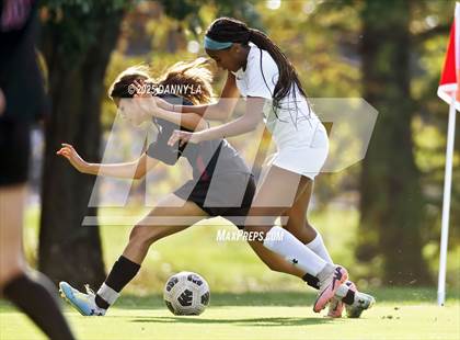 Thumbnail 3 in Georgetown Day @ Episcopal photogallery.