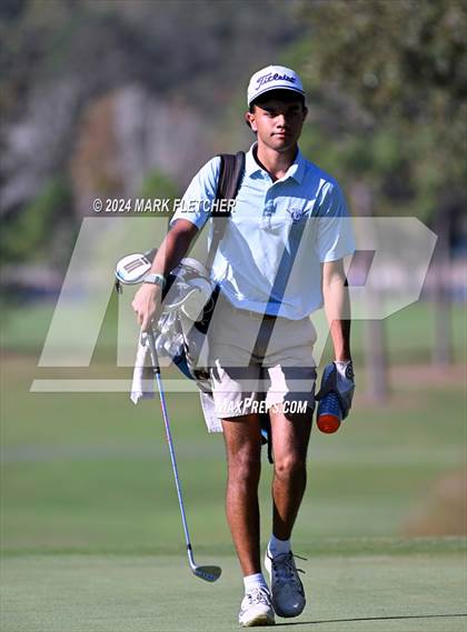 Thumbnail 2 in FHSAA 1A Final photogallery.