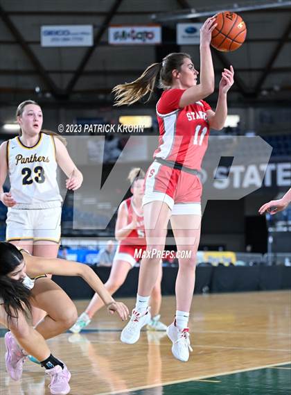 Thumbnail 2 in Mead vs. Stanwood (WIAA Quarter Final) photogallery.