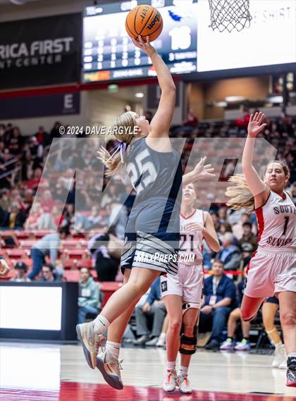 Thumbnail 2 in Duchesne vs. South Sevier (UHSAA 5th/6th Place) photogallery.