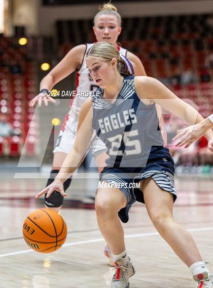 Thumbnail 2 in Duchesne vs. South Sevier (UHSAA 5th/6th Place) photogallery.