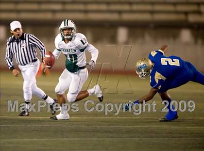 Thumbnail 2 in El Camino Real vs. Hamilton (CIF LA City Section D2 Final) photogallery.