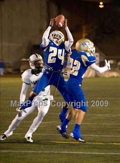 Thumbnail 2 in El Camino Real vs. Hamilton (CIF LA City Section D2 Final) photogallery.