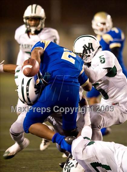 Thumbnail 3 in El Camino Real vs. Hamilton (CIF LA City Section D2 Final) photogallery.