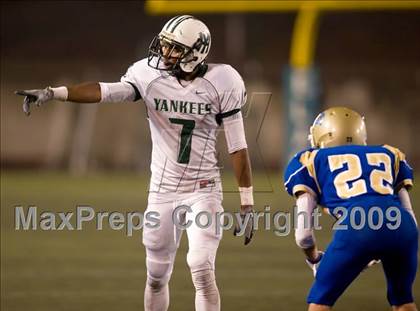 Thumbnail 1 in El Camino Real vs. Hamilton (CIF LA City Section D2 Final) photogallery.