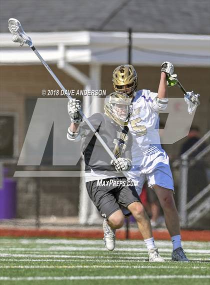 Thumbnail 3 in Bayport-Blue Point @ Islip (Section XI Quarterfinal) photogallery.