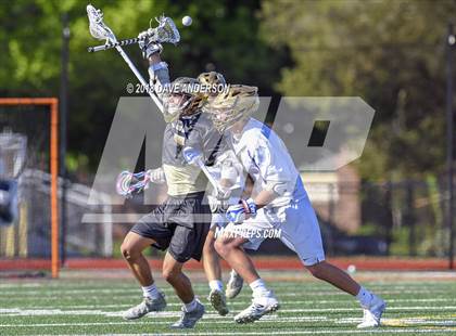 Thumbnail 3 in Bayport-Blue Point @ Islip (Section XI Quarterfinal) photogallery.