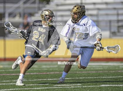 Thumbnail 3 in Bayport-Blue Point @ Islip (Section XI Quarterfinal) photogallery.