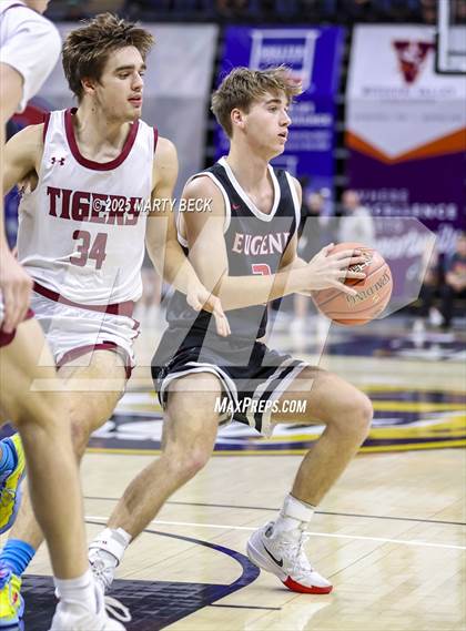 Thumbnail 2 in Canton vs Eugene (MSHSAA Class 2 Championship) photogallery.