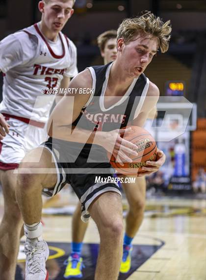 Thumbnail 2 in Canton vs Eugene (MSHSAA Class 2 Championship) photogallery.