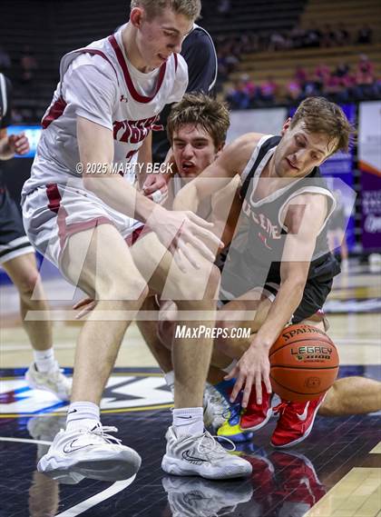 Thumbnail 3 in Canton vs Eugene (MSHSAA Class 2 Championship) photogallery.