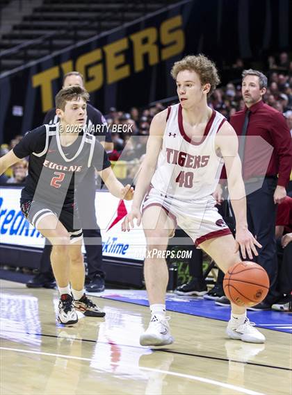 Thumbnail 1 in Canton vs Eugene (MSHSAA Class 2 Championship) photogallery.