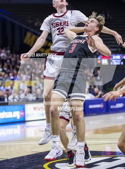 Thumbnail 3 in Canton vs Eugene (MSHSAA Class 2 Championship) photogallery.
