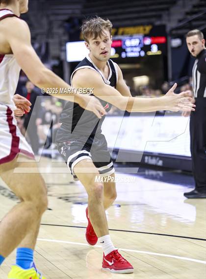Thumbnail 3 in Canton vs Eugene (MSHSAA Class 2 Championship) photogallery.