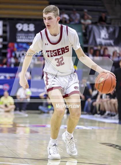 Thumbnail 3 in Canton vs Eugene (MSHSAA Class 2 Championship) photogallery.