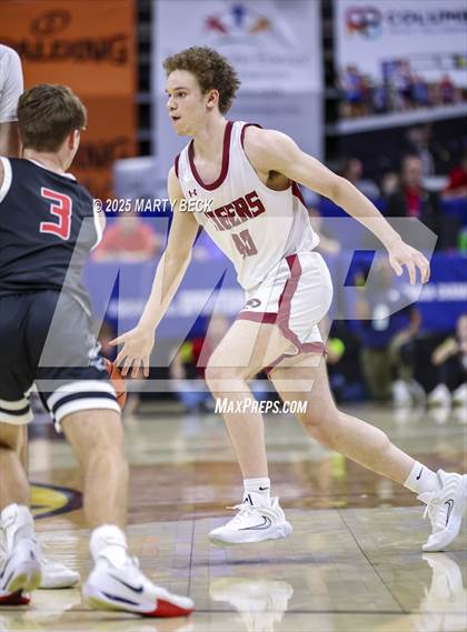 Thumbnail 1 in Canton vs Eugene (MSHSAA Class 2 Championship) photogallery.