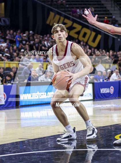 Thumbnail 2 in Canton vs Eugene (MSHSAA Class 2 Championship) photogallery.