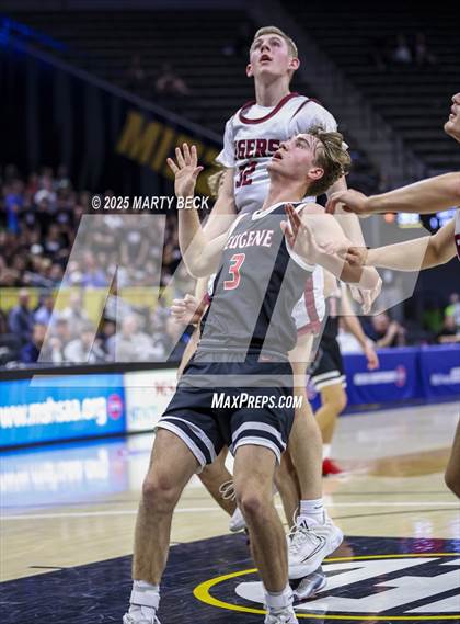Thumbnail 2 in Canton vs Eugene (MSHSAA Class 2 Championship) photogallery.